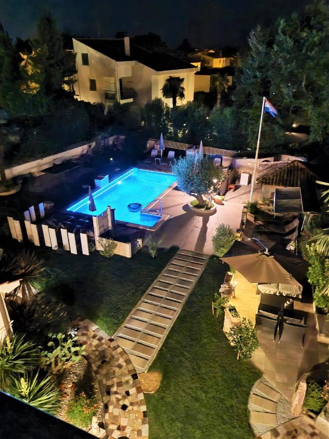 Apartment Villa Engel With Pool Πόρετς Εξωτερικό φωτογραφία