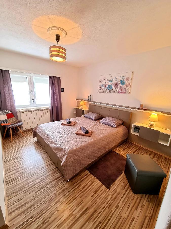 Apartment Villa Engel With Pool Πόρετς Εξωτερικό φωτογραφία